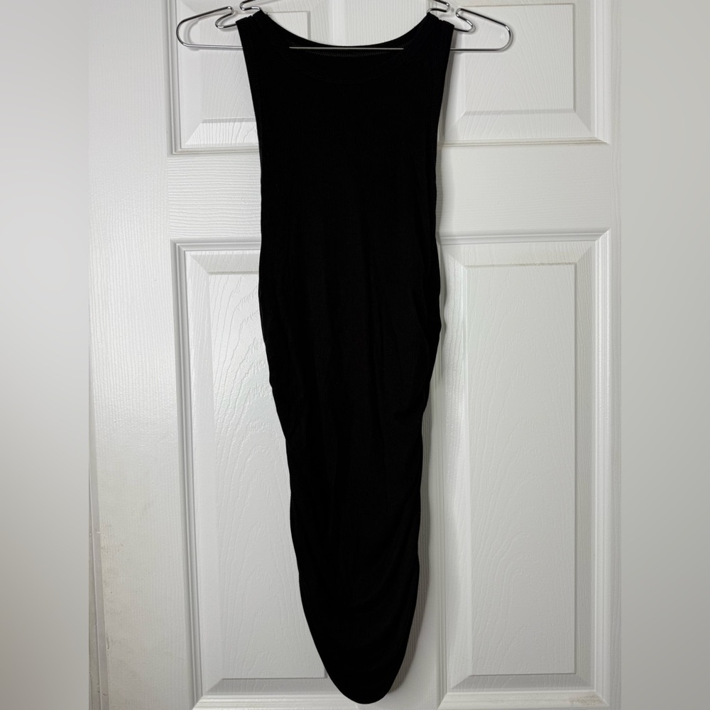 Elegant Black Sleeveless Dress